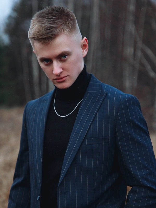 Веселов Владимир Сергеевич.